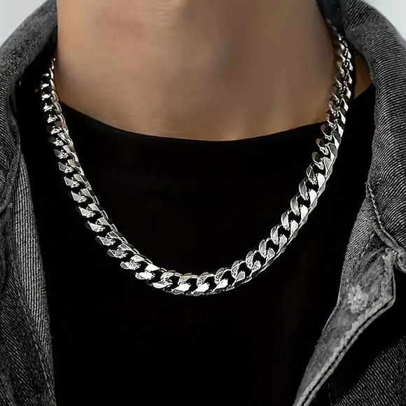 New! MEN'S 8mm Stainless Steel Cuban Link Chain.  24 Inches - Picture 3 of 6